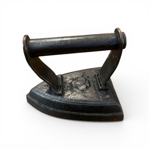 Antique salter cast - 5, iron