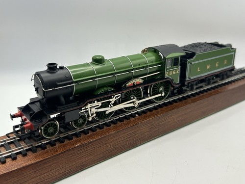 Hornby r053 lner class b17 - hornby,