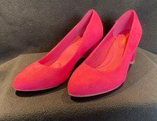 Ladies JD WILLIAMS Hot Pink Court Shoes Size UK 4 EEE Wide Fit BNWT