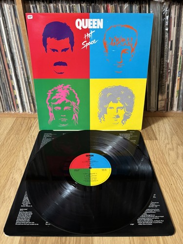 Queen hot space 1982 - space,
