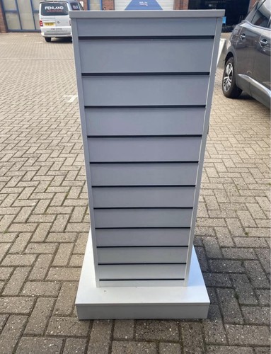 White slatwall gondola 4 - slatwall,