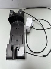DYSON CHARGER AND DOCKING