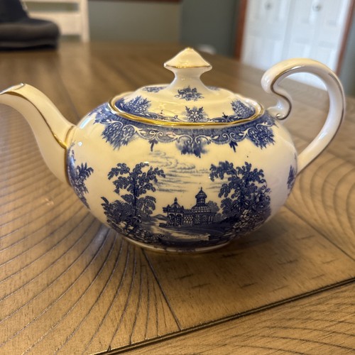 Aynsley tea pot - aynsley,