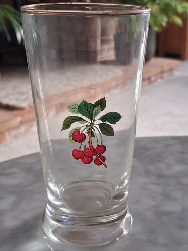 Vintage 1960 cherry - 1960, b