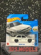 PROTON SAGA WHITE Hot Wheels 1:64 *COMBINE POSATGE*
