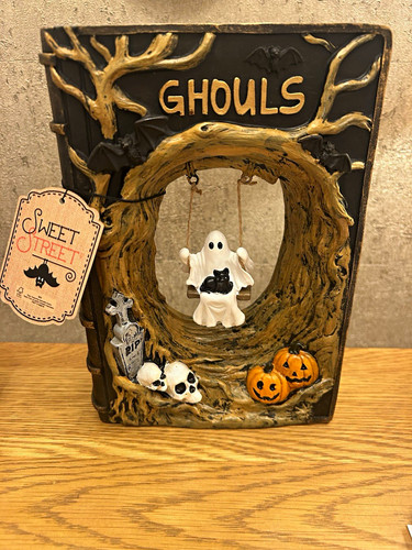 Maxx halloween ghouls - maxx,