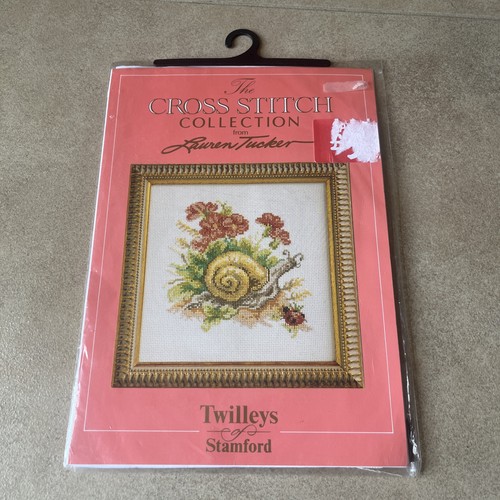 2015 snail cross - cross, stitch