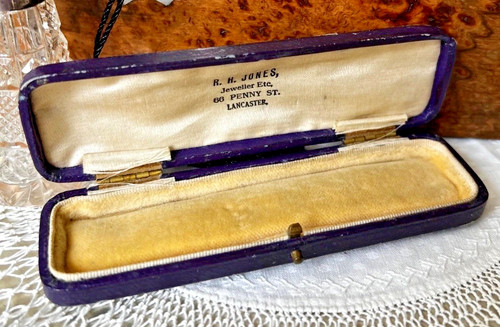 Antique purple faux leather - antique,