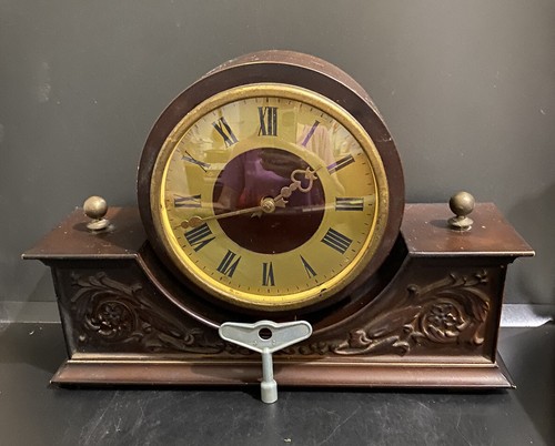 Vintag mantel clock shelf - vintag,