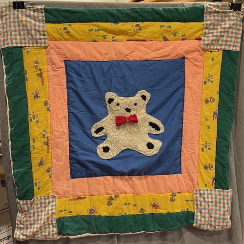 Vintage teddy bear baby quilt - vintage,