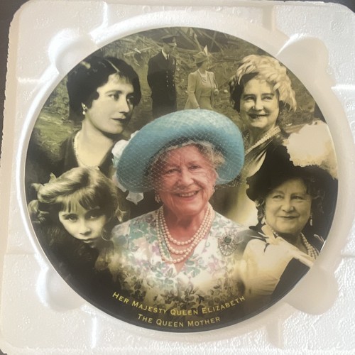 Danbury mint the queen - danbury,