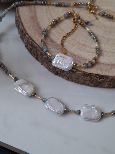 Set necklace and bracelet - of,