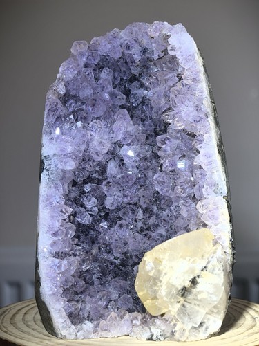 7kg large amethyst geode - large,