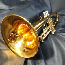 YAMAHA YTR-2330 Trumpet