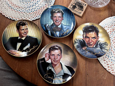Franklin Mint Frank Sinatra plates, set of 4