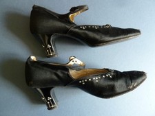 Pair 1920's satin shoes