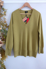 STUNNING NEW F&F SIGNATURE