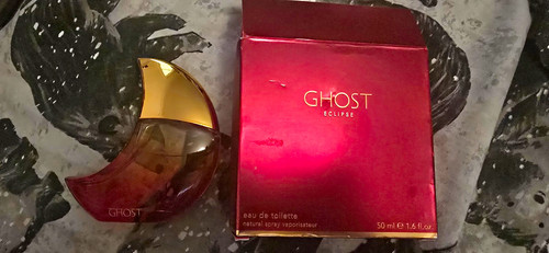 Rare ghost eclipse - ghost, eau