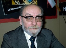 English journalist thriller