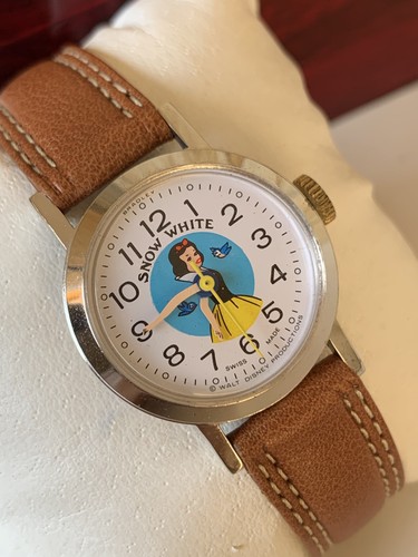 1970s vintage snow white - snow, watch