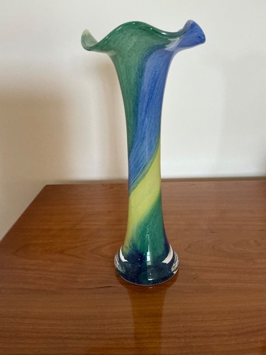 Glass vase fluted top - glass, blue