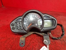SUZUKI SFV 650 SPEEDO INSTRUMENT CLUSTER SPEEDOMETER 2010
