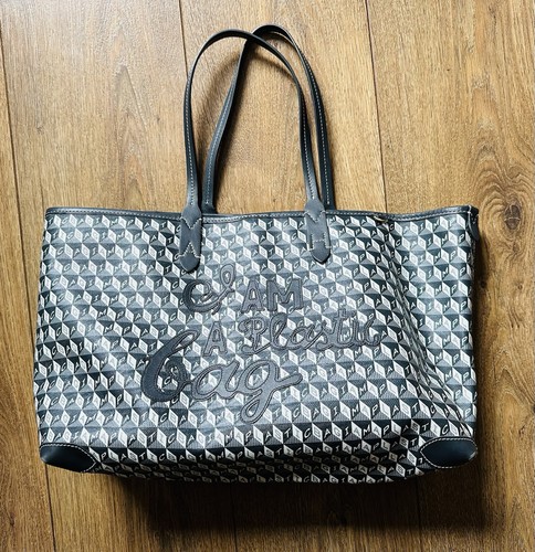Anya hindmarch am - am, a