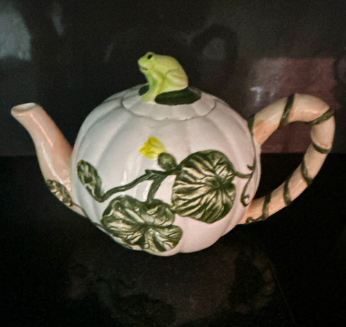 Ceramic frog floral teapot - frog,