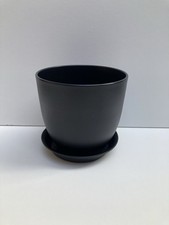 Small Flower Plastic Pot Round Planter With Saucer Plate Black Colour Used