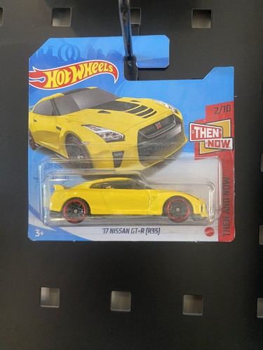 Nissan gtr r35 - r35, yellow