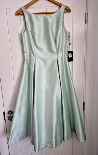 Bnwt size adrianna papell - size,