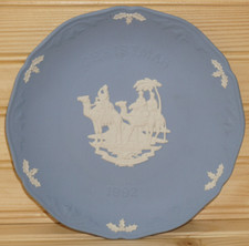 Wedgwood Jasperware Blue 1992 Christmas Plate, 7 1/4"  (S10)