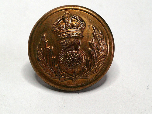 Queens own cameron highlanders - cameron,