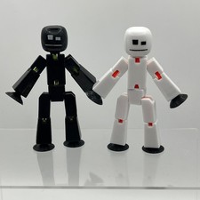 Black & White Stikbot Action
