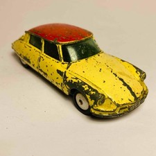 Corgi Toys #210 Citroen DS - Rare Cream & Red - Original Vintage (ref39)