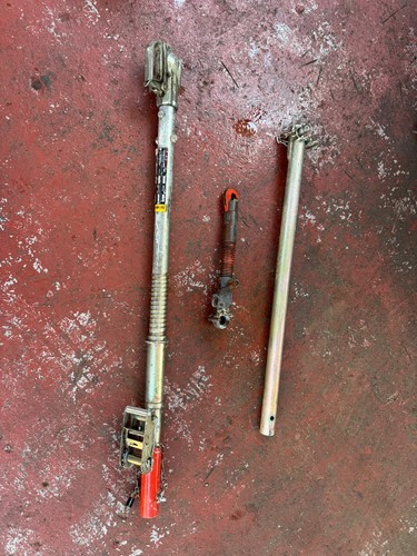 Vehicle towing 2000kg - vehicle, bar