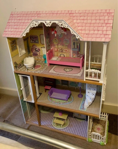 Three storey vintage style - storey,