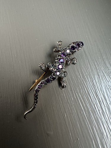 Amethyst diamond lizard - &,