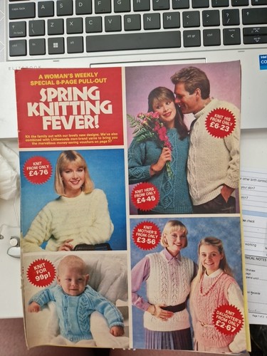 Woman weekly knitting - weekly,