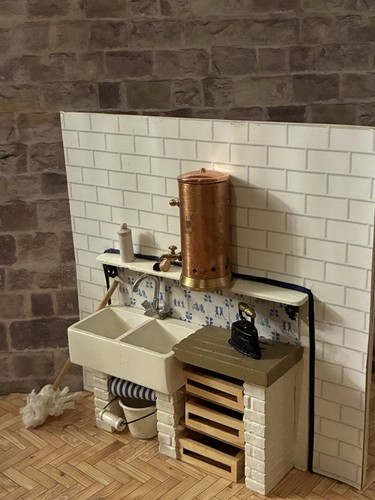 Dolls house scale - house,