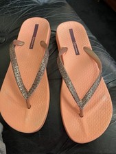 ipanema flip flops size 6