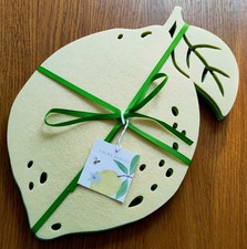 LAURA ASHLEY Set of 4 Felt