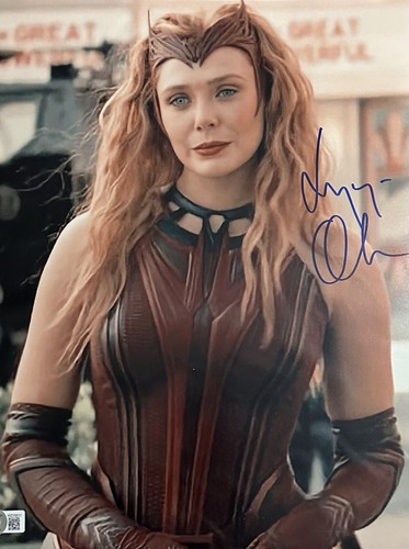 Elizabeth olsen signed - signed, scarlet