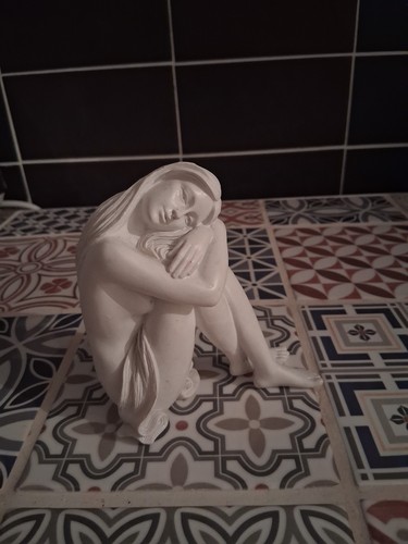 Beautiful lady figurine - lady, figurine.