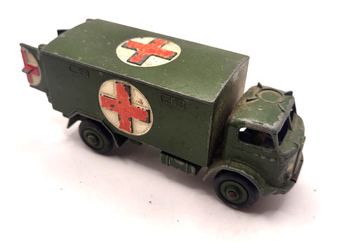 Dinky toys 626 military - dinky, no.