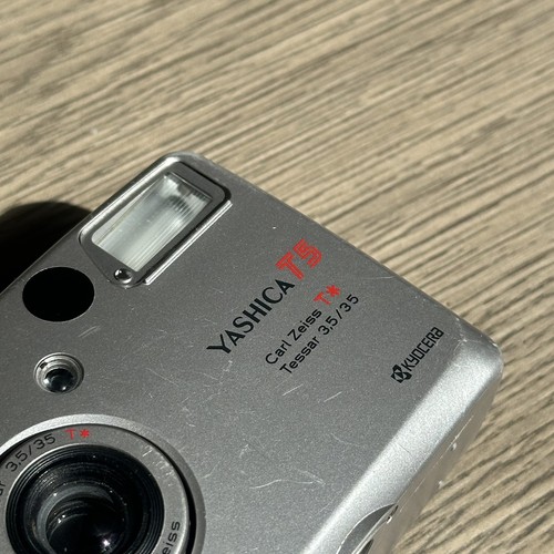 Yashica carl zeiss - yashica, t*