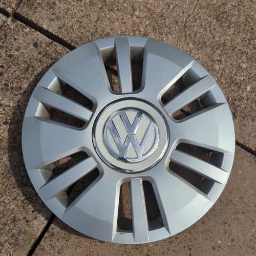 Wheel trim hub cap - vw, up