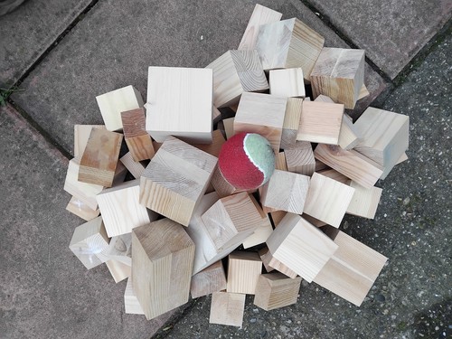 Job lot pine cubes - of, wood