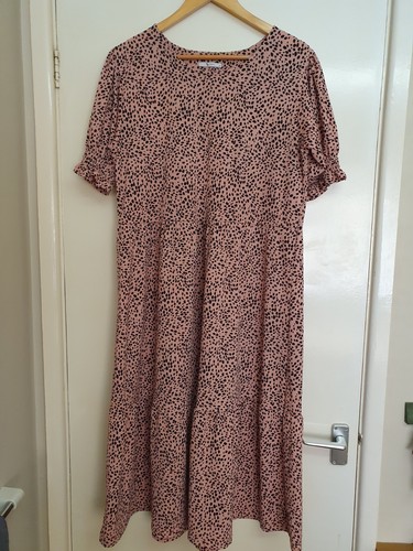 Womens midi round - 16,