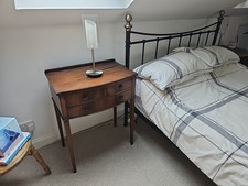 Very Pretty Mahogany Bow